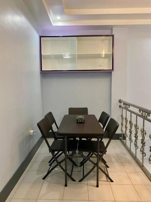 B1 - Spacious 3Br House With Netflix, Fiber Wifi, Parking, Balcony Apartment Cagayan de Oro Bagian luar foto