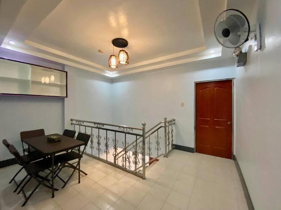 B1 - Spacious 3Br House With Netflix, Fiber Wifi, Parking, Balcony Apartment Cagayan de Oro Bagian luar foto